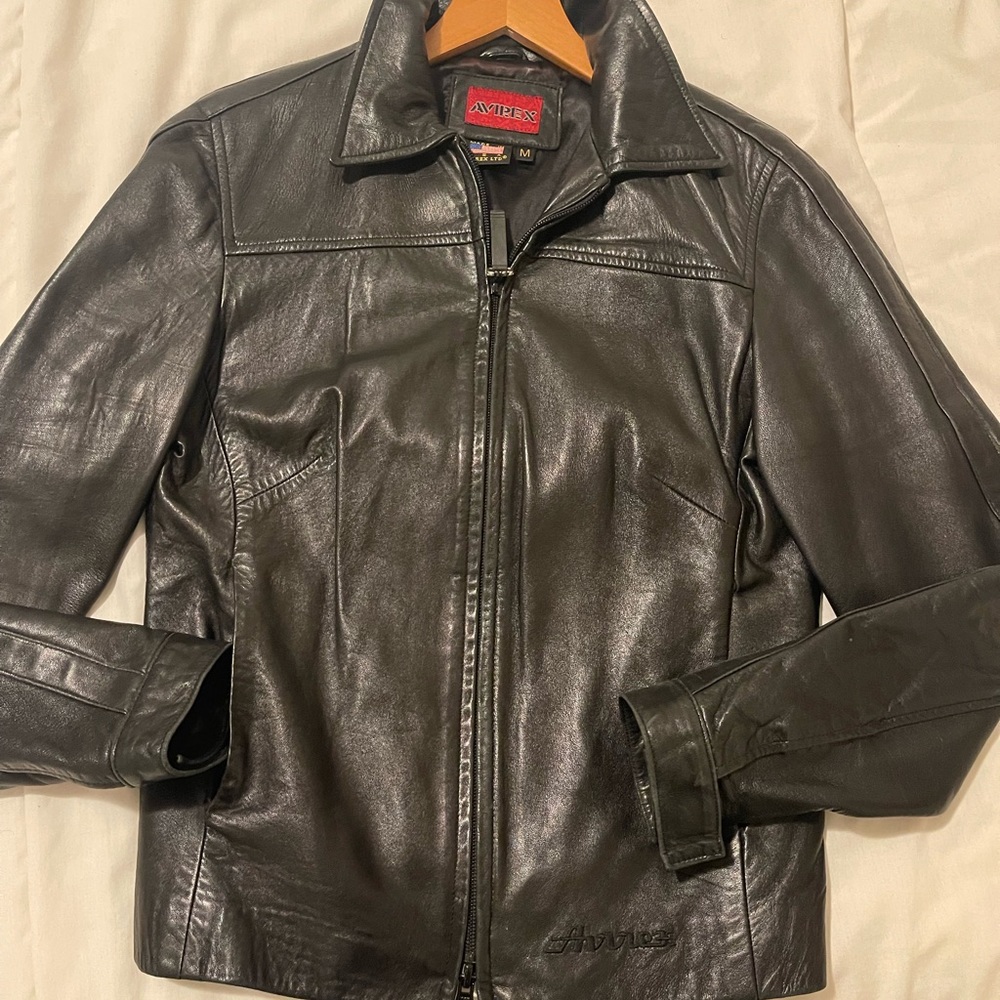 Leather jacket. - Picture 2 of 3